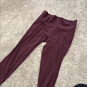 Athleta salutation 7/8 leggings